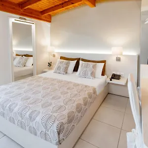 https://athos-guest-house-pansion.hotelschalkidiki.net